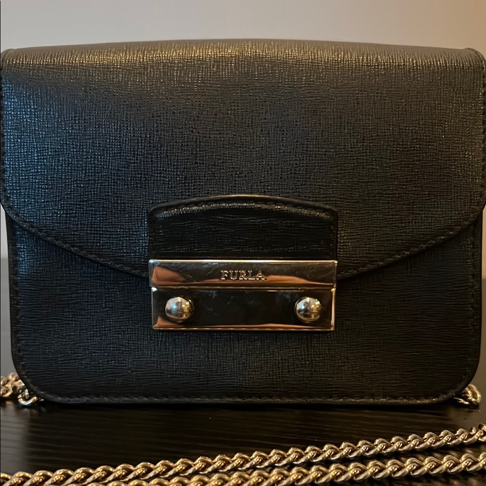 Furla Elegant Black Chain Bag